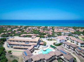 Hotel with swimming pool just 300 mt from the Baia delle Mimose-beach Badesi